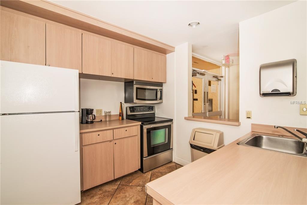 2620 COVE CAY DRIVE, CLEARWATER, Florida 33760, 3 Rooms Rooms,1 BathroomBathrooms,Residential,For sale,COVE CAY,U7847598