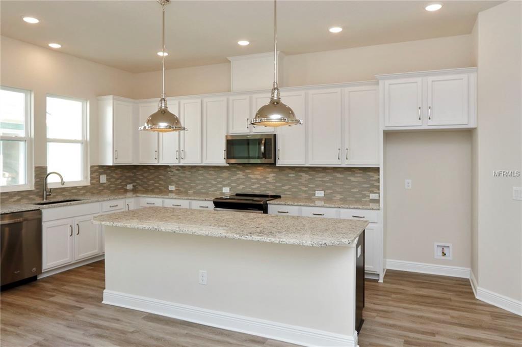 9541 WEST PARK VILLAGE DRIVE, TAMPA, Florida 33626, 3 Bedrooms Bedrooms, 6 Rooms Rooms,3 BathroomsBathrooms,Residential,For sale,WEST PARK VILLAGE,T2883314