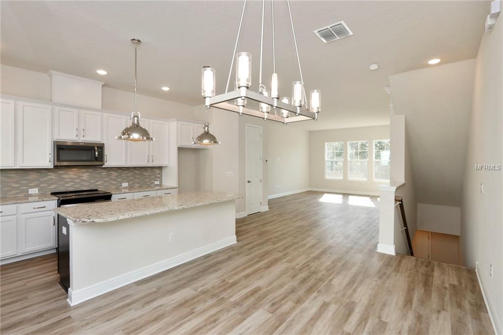 9541 WEST PARK VILLAGE DRIVE, TAMPA, Florida 33626, 3 Bedrooms Bedrooms, 6 Rooms Rooms,3 BathroomsBathrooms,Residential,For sale,WEST PARK VILLAGE,T2883314