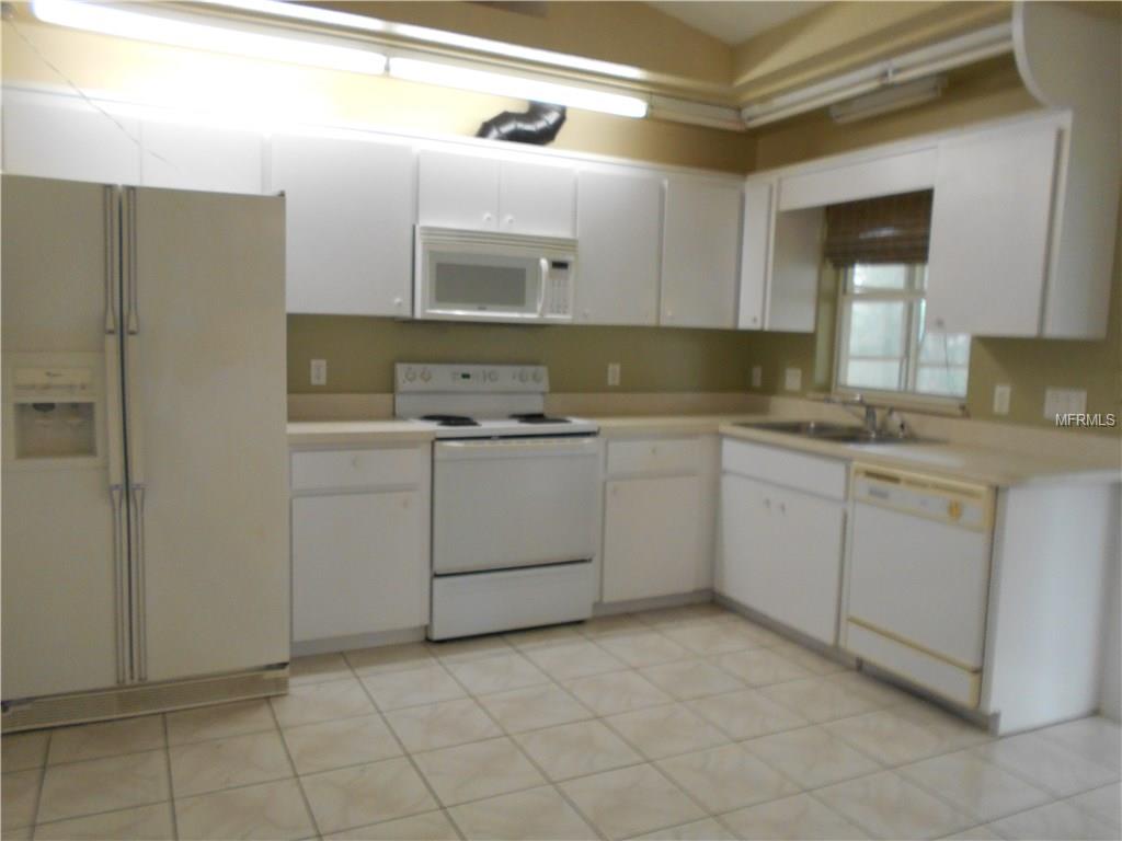 4595 WECOMA AVENUE, NORTH PORT, Florida 34287, 3 Bedrooms Bedrooms, 6 Rooms Rooms,2 BathroomsBathrooms,Residential,For sale,WECOMA,C7243532