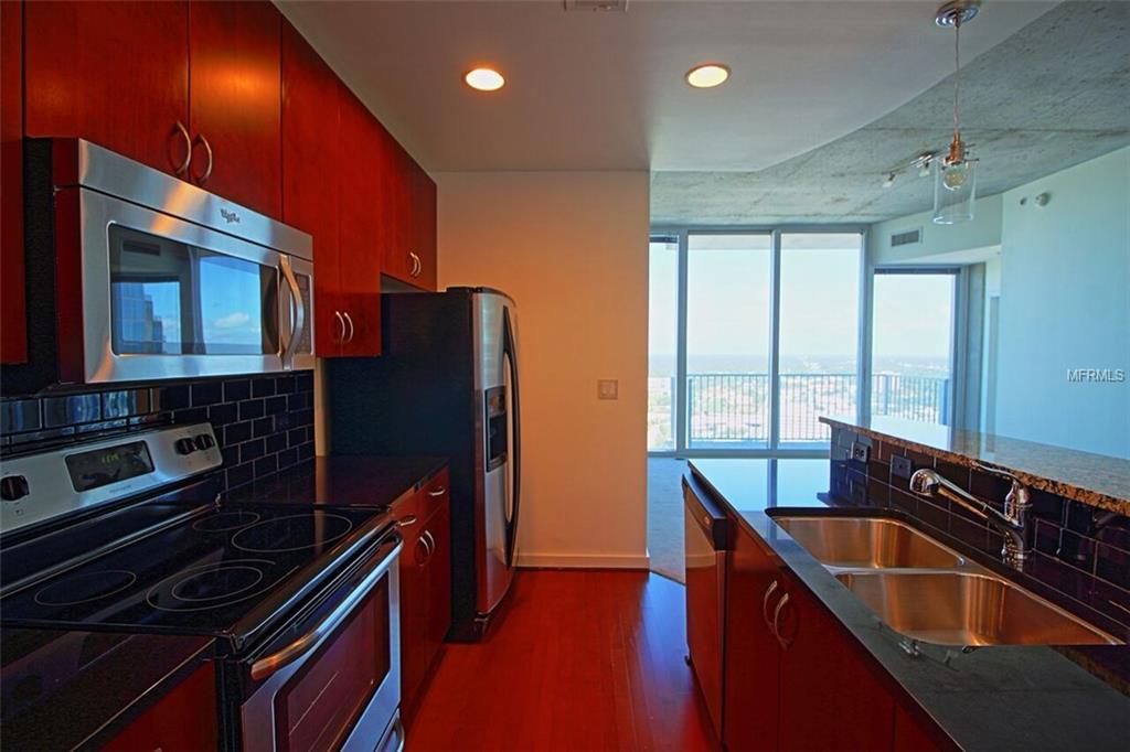 777 N ASHLEY DRIVE, TAMPA, Florida 33602, 2 Bedrooms Bedrooms, 5 Rooms Rooms,2 BathroomsBathrooms,Residential,For sale,ASHLEY,O5541224