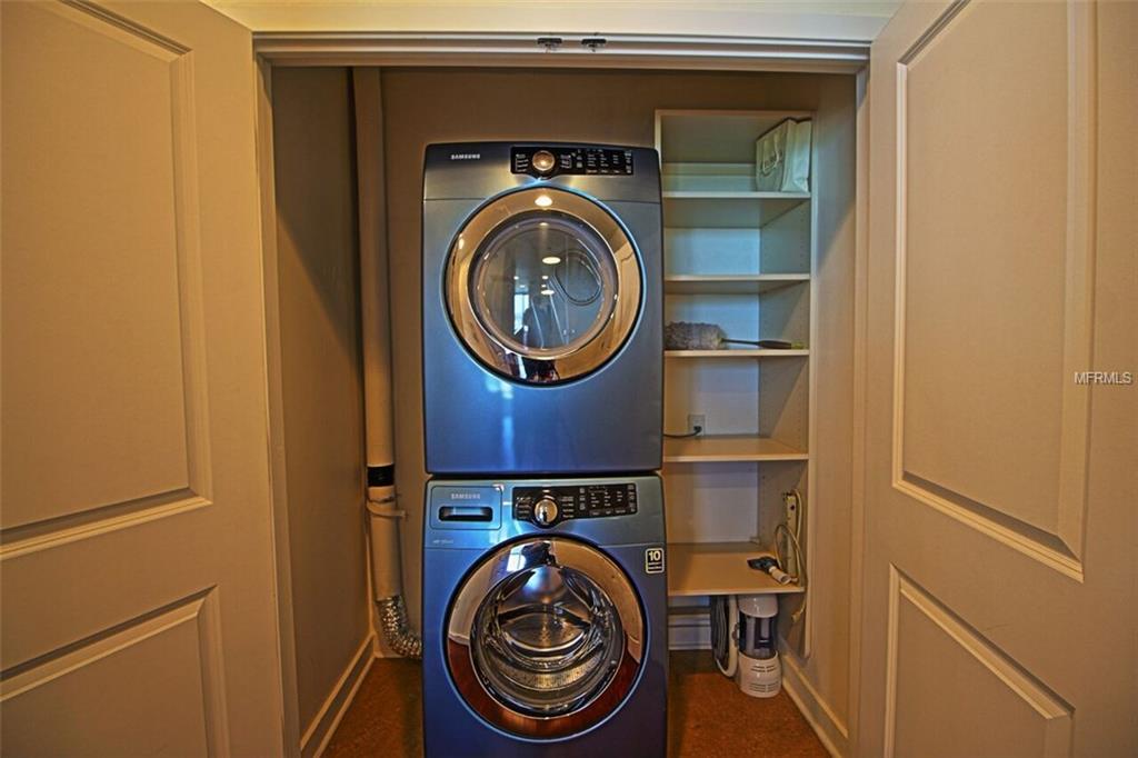 777 N ASHLEY DRIVE, TAMPA, Florida 33602, 2 Bedrooms Bedrooms, 5 Rooms Rooms,2 BathroomsBathrooms,Residential,For sale,ASHLEY,O5541224