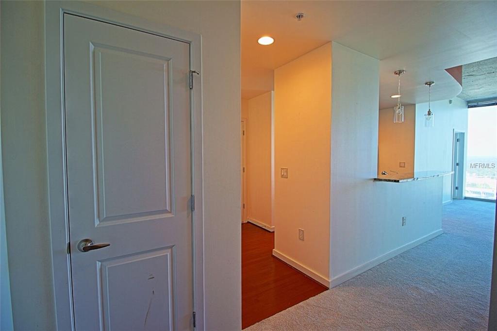 777 N ASHLEY DRIVE, TAMPA, Florida 33602, 2 Bedrooms Bedrooms, 5 Rooms Rooms,2 BathroomsBathrooms,Residential,For sale,ASHLEY,O5541224