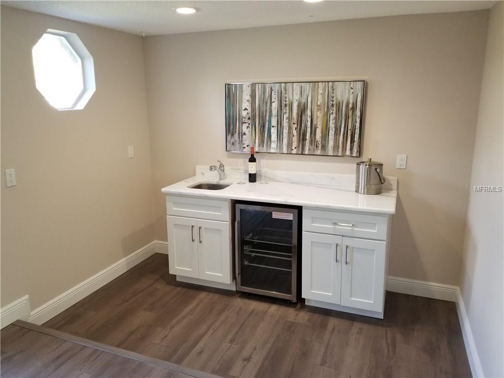 738 WEATHERSFIELD DRIVE, DUNEDIN, Florida 34698, 4 Bedrooms Bedrooms, 8 Rooms Rooms,3 BathroomsBathrooms,Residential,For sale,WEATHERSFIELD,U7837285