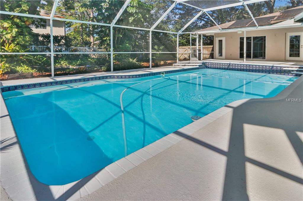 738 WEATHERSFIELD DRIVE, DUNEDIN, Florida 34698, 4 Bedrooms Bedrooms, 8 Rooms Rooms,3 BathroomsBathrooms,Residential,For sale,WEATHERSFIELD,U7837285