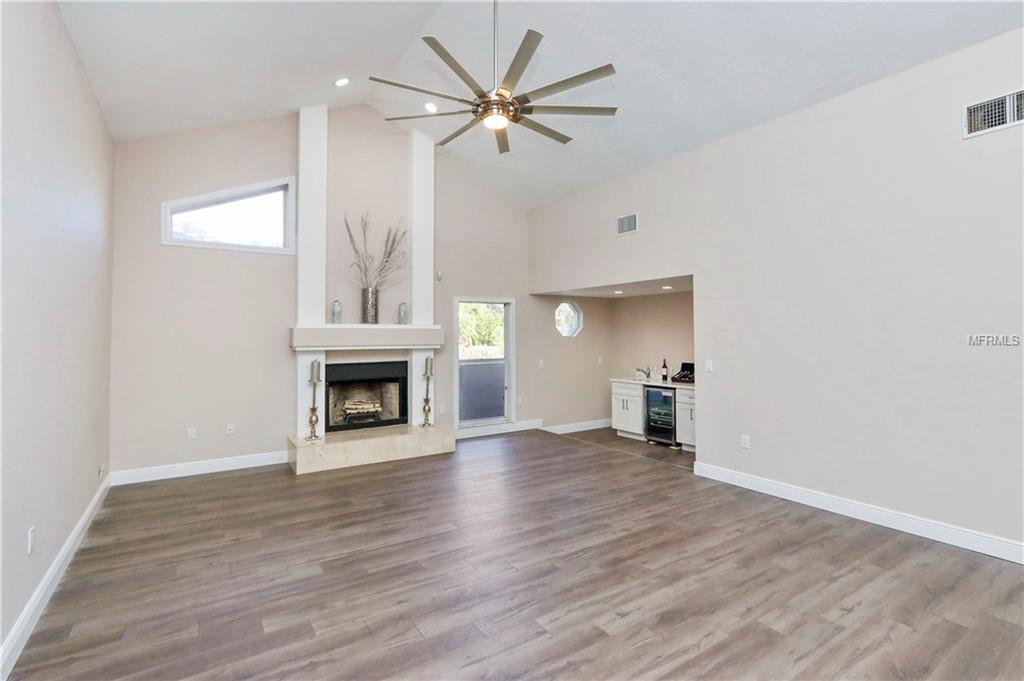 738 WEATHERSFIELD DRIVE, DUNEDIN, Florida 34698, 4 Bedrooms Bedrooms, 8 Rooms Rooms,3 BathroomsBathrooms,Residential,For sale,WEATHERSFIELD,U7837285