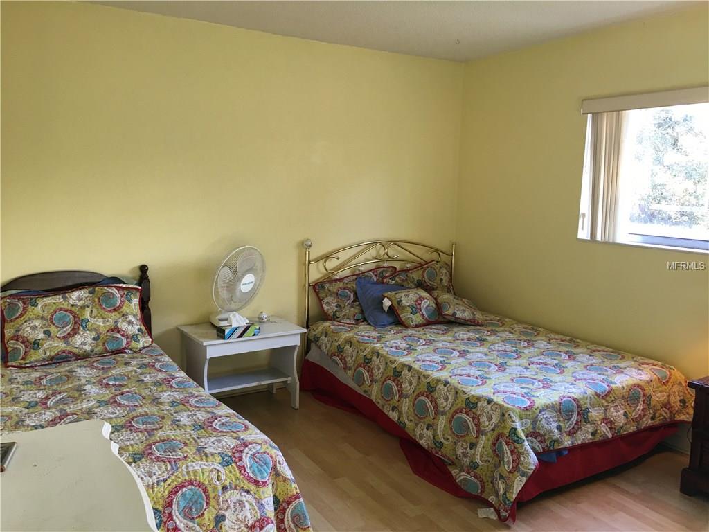 871 MOONGATE TERRACE, DELTONA, Florida 32725, 2 Bedrooms Bedrooms, 5 Rooms Rooms,1 BathroomBathrooms,Residential,For sale,MOONGATE,V4722408