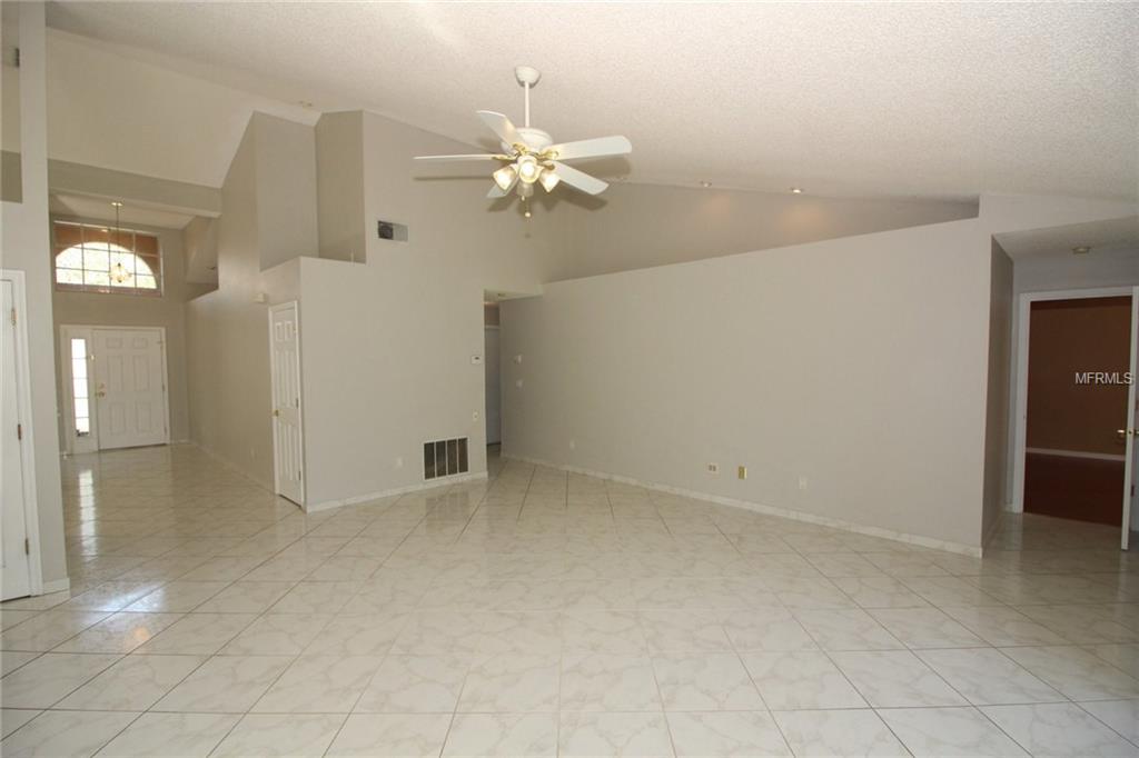 11114 WURDERMANNS WAY, ORLANDO, Florida 32825, 3 Bedrooms Bedrooms, 7 Rooms Rooms,2 BathroomsBathrooms,Residential,For sale,WURDERMANNS,O5557031