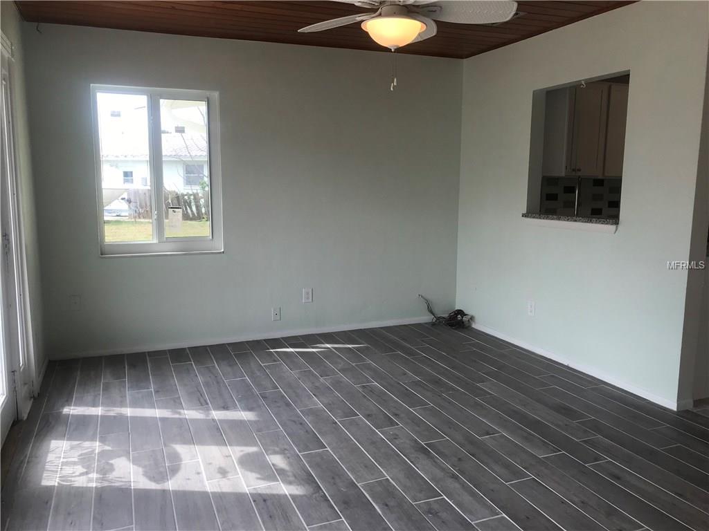 7302 HATTERAS DRIVE, HUDSON, Florida 34667, 2 Bedrooms Bedrooms, 3 Rooms Rooms,2 BathroomsBathrooms,Residential,For sale,HATTERAS,W7637436