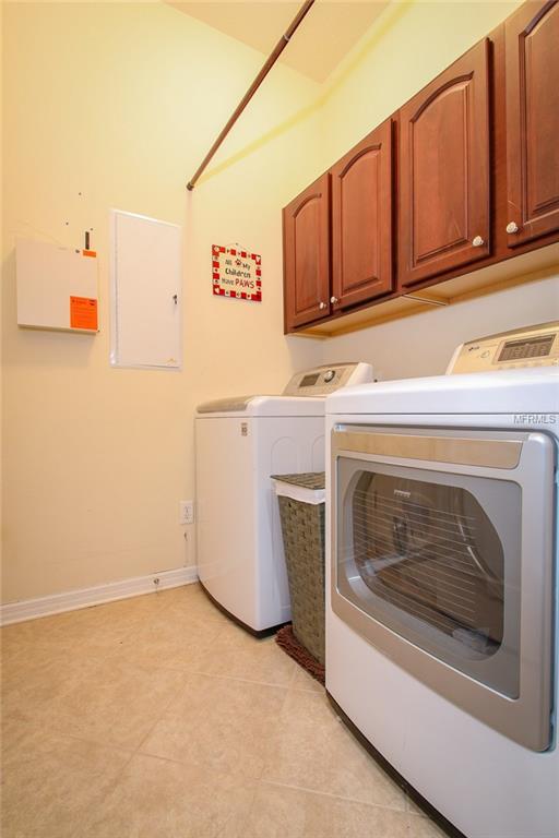 7976 CAMDEN WOODS DRIVE, TAMPA, Florida 33619, 3 Bedrooms Bedrooms, 4 Rooms Rooms,2 BathroomsBathrooms,Residential,For sale,CAMDEN WOODS,T2927780