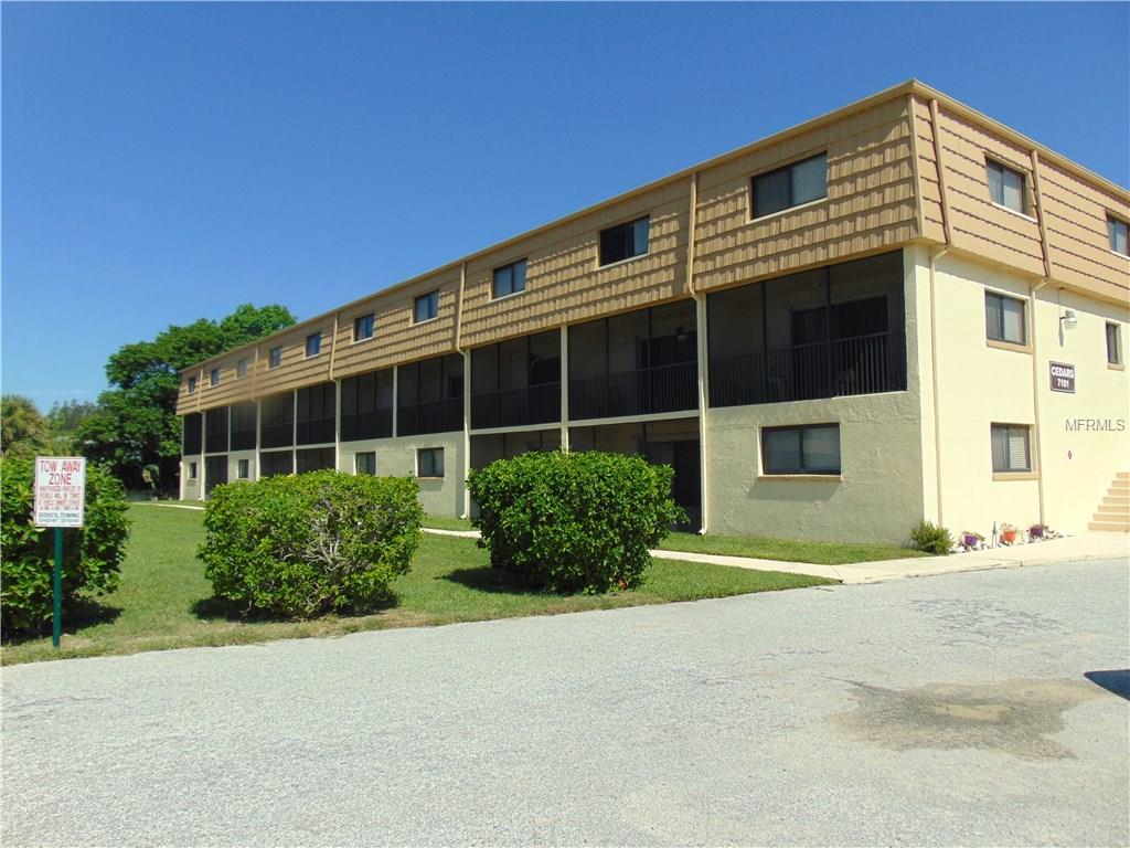 7101 RIDGEWOOD AVENUE, CAPE CANAVERAL, Florida 32920, 2 Bedrooms Bedrooms, 5 Rooms Rooms,2 BathroomsBathrooms,Residential,For sale,RIDGEWOOD,U7832564