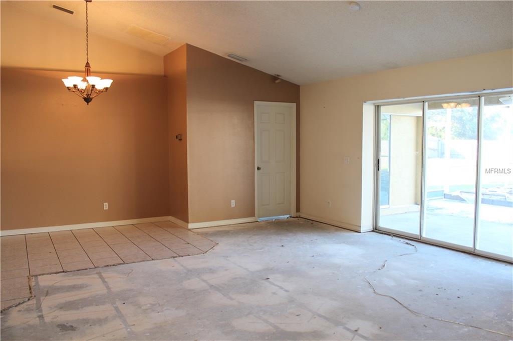 3031 46TH AVENUE E, BRADENTON, Florida 34203, 3 Bedrooms Bedrooms, 6 Rooms Rooms,2 BathroomsBathrooms,Residential,For sale,46TH,A4200503