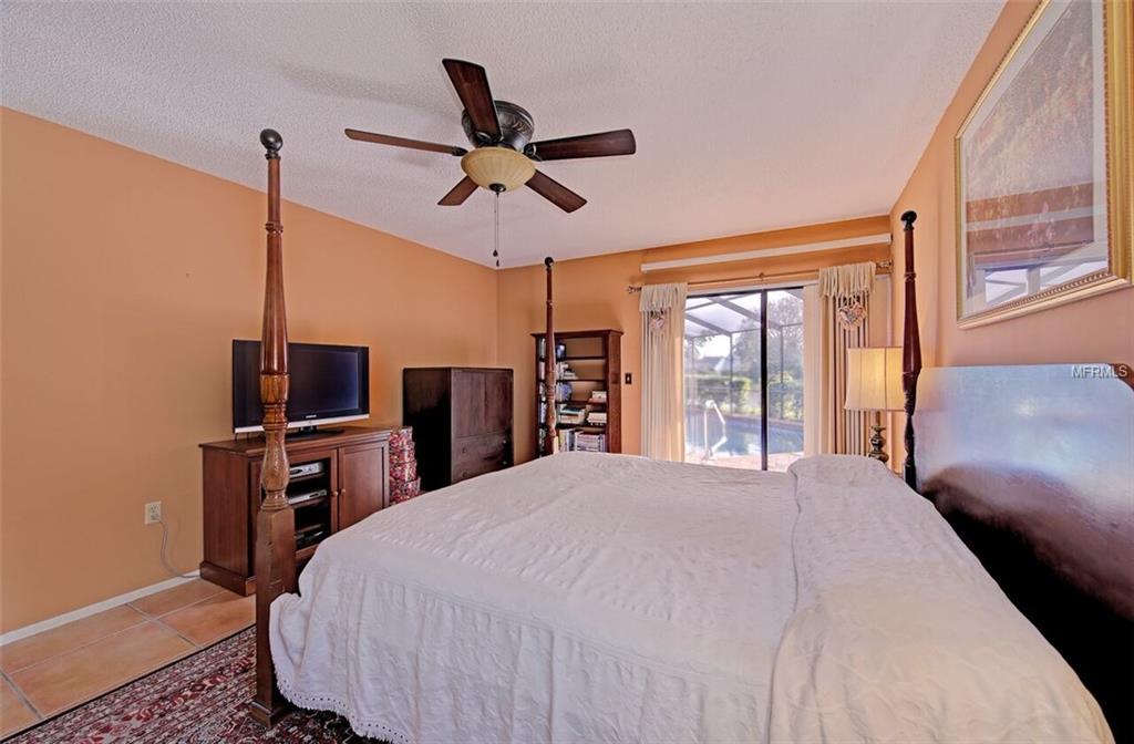 3871 EASTON STREET, SARASOTA, Florida 34238, 4 Bedrooms Bedrooms, 10 Rooms Rooms,3 BathroomsBathrooms,Residential,For sale,EASTON,A4206004