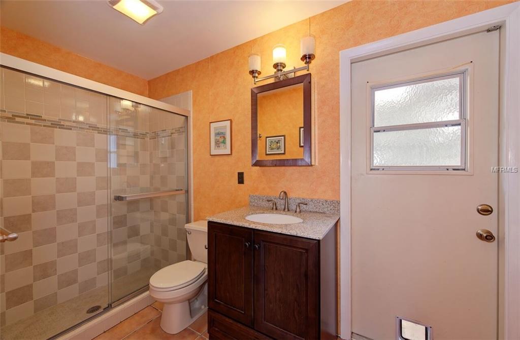 3871 EASTON STREET, SARASOTA, Florida 34238, 4 Bedrooms Bedrooms, 10 Rooms Rooms,3 BathroomsBathrooms,Residential,For sale,EASTON,A4206004