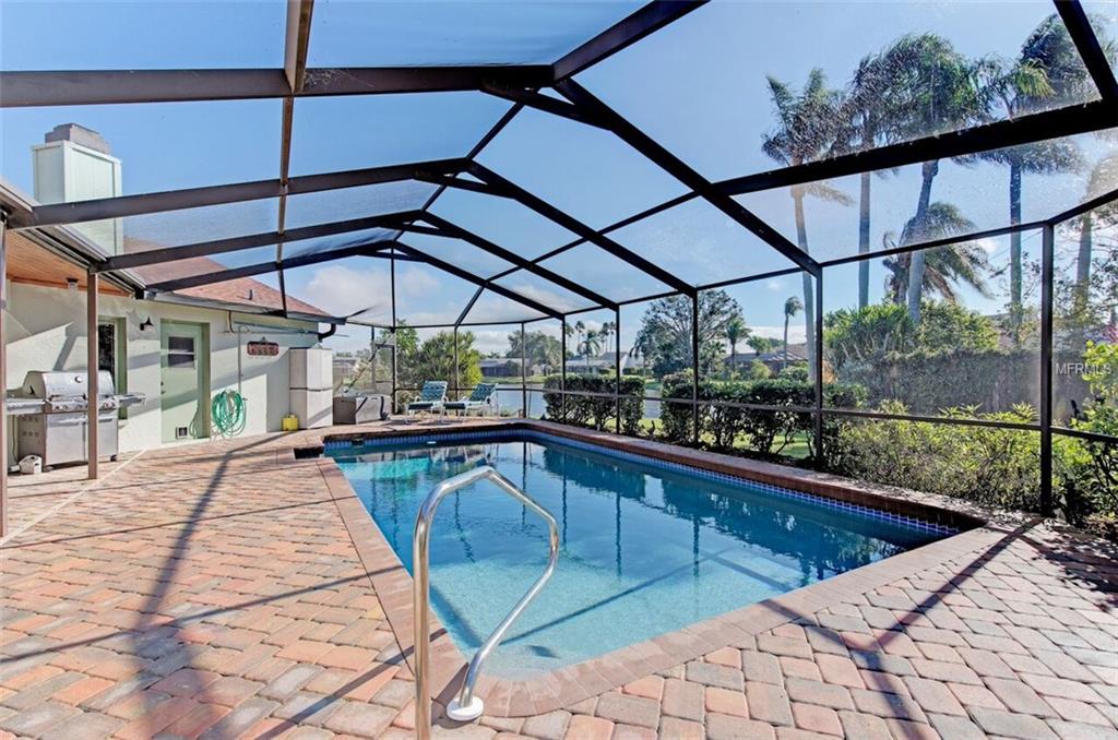 3871 EASTON STREET, SARASOTA, Florida 34238, 4 Bedrooms Bedrooms, 10 Rooms Rooms,3 BathroomsBathrooms,Residential,For sale,EASTON,A4206004