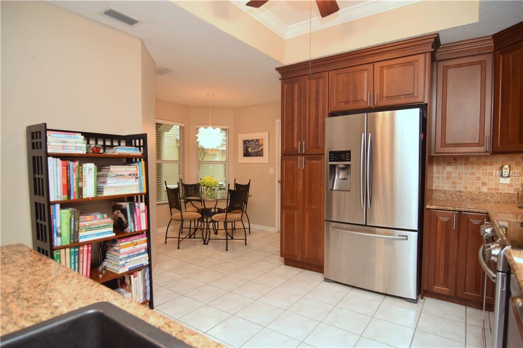 454 DATE PALM COURT NE, ST PETERSBURG, Florida 33703, 3 Bedrooms Bedrooms, 7 Rooms Rooms,2 BathroomsBathrooms,Residential,For sale,DATE PALM,U7843914
