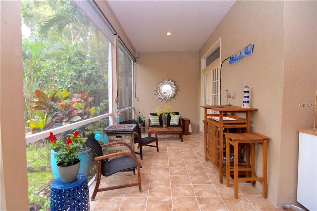 454 DATE PALM COURT NE, ST PETERSBURG, Florida 33703, 3 Bedrooms Bedrooms, 7 Rooms Rooms,2 BathroomsBathrooms,Residential,For sale,DATE PALM,U7843914