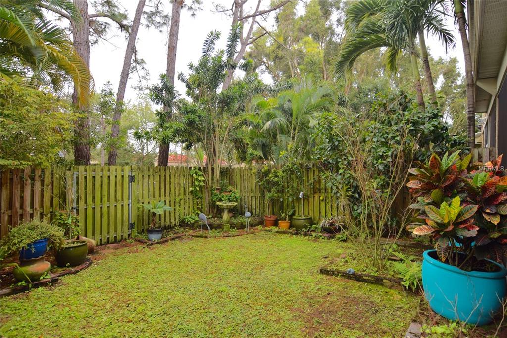 454 DATE PALM COURT NE, ST PETERSBURG, Florida 33703, 3 Bedrooms Bedrooms, 7 Rooms Rooms,2 BathroomsBathrooms,Residential,For sale,DATE PALM,U7843914