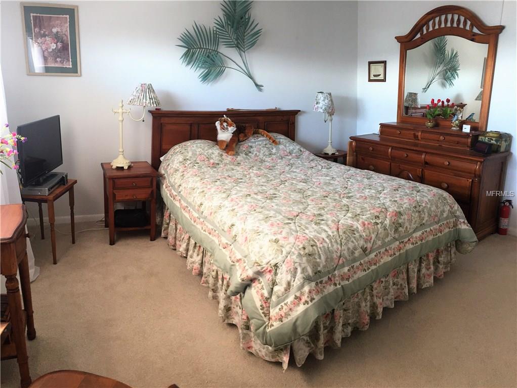 1847 SHORE DRIVE S, SOUTH PASADENA, Florida 33707, 2 Bedrooms Bedrooms, 6 Rooms Rooms,2 BathroomsBathrooms,Residential,For sale,SHORE,U7845686