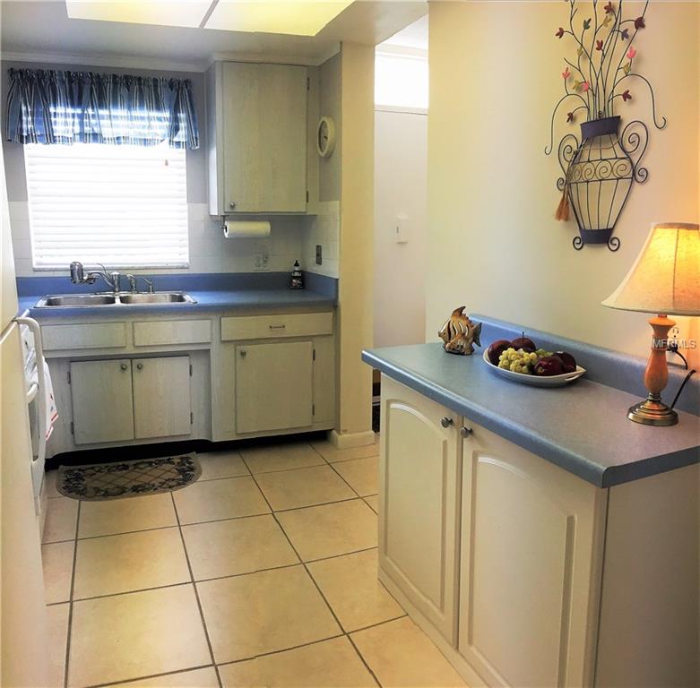 1847 SHORE DRIVE S, SOUTH PASADENA, Florida 33707, 2 Bedrooms Bedrooms, 6 Rooms Rooms,2 BathroomsBathrooms,Residential,For sale,SHORE,U7845686