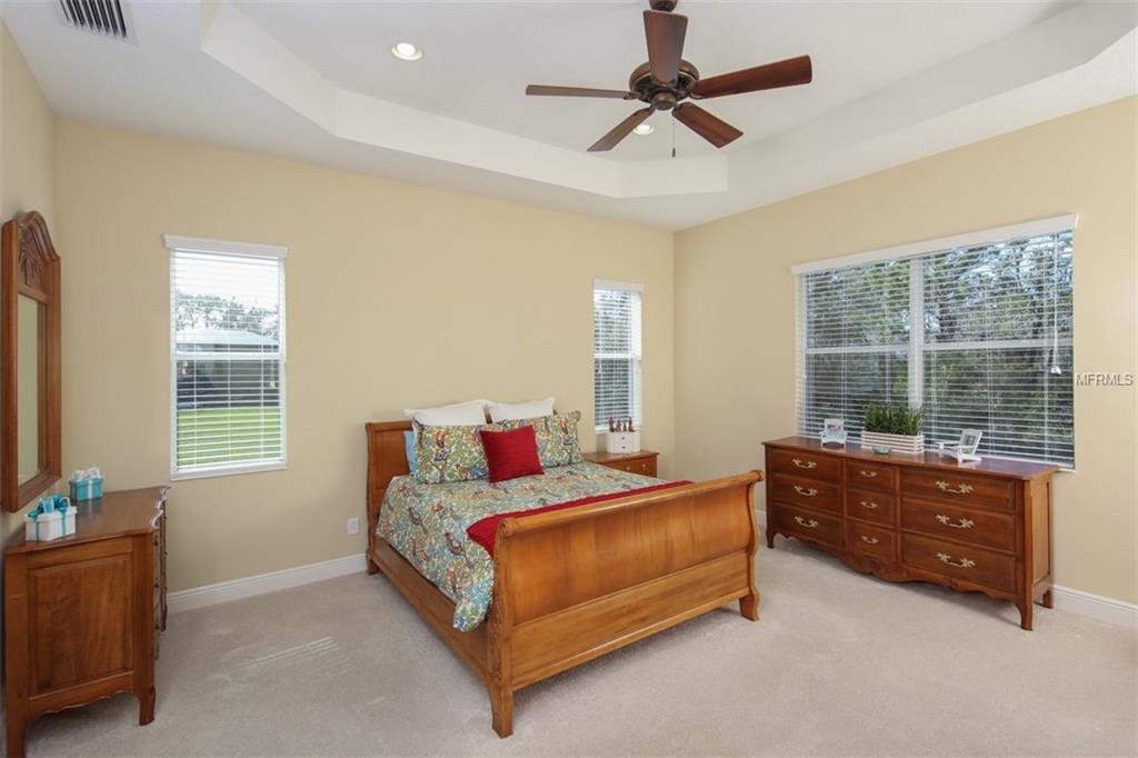 1938 CROOKED LAKE CIRCLE, BRADENTON, Florida 34211, 3 Bedrooms Bedrooms, 9 Rooms Rooms,2 BathroomsBathrooms,Residential,For sale,CROOKED LAKE,A4208524