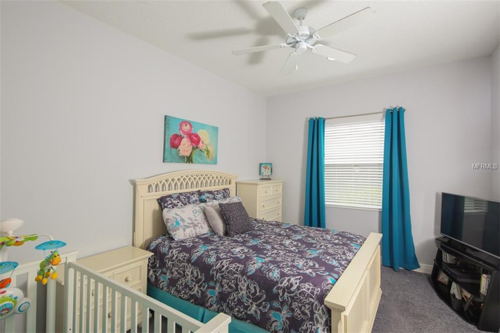 1938 CROOKED LAKE CIRCLE, BRADENTON, Florida 34211, 3 Bedrooms Bedrooms, 9 Rooms Rooms,2 BathroomsBathrooms,Residential,For sale,CROOKED LAKE,A4208524