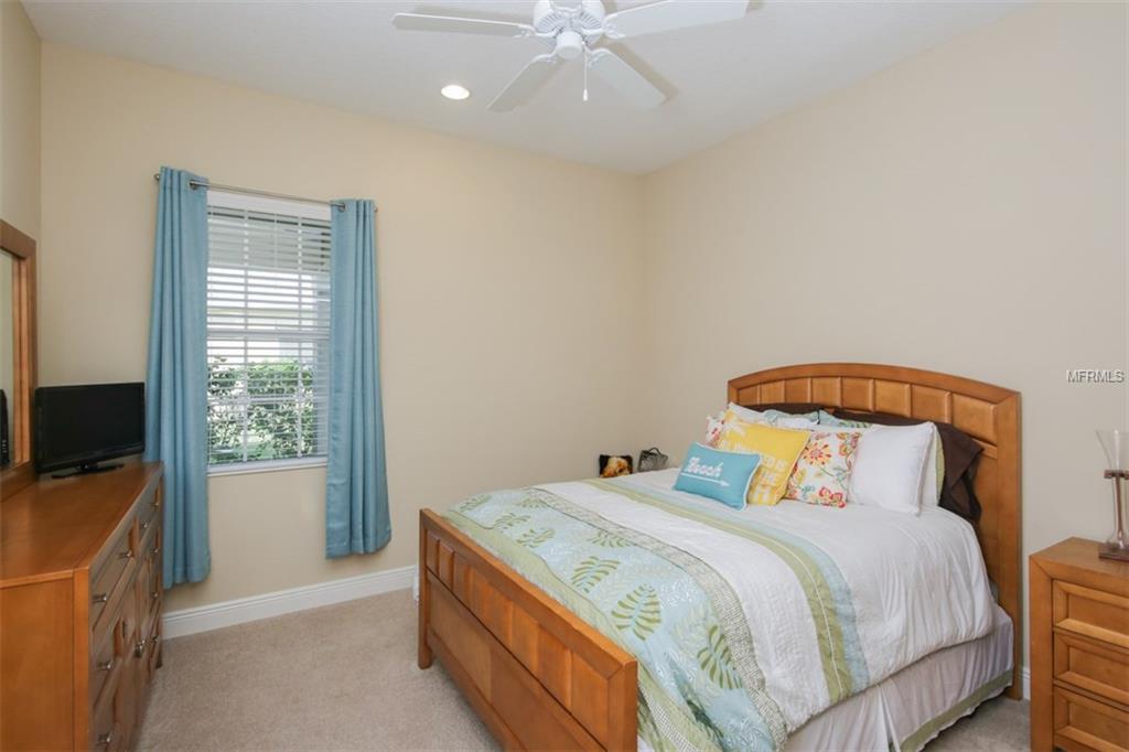 1938 CROOKED LAKE CIRCLE, BRADENTON, Florida 34211, 3 Bedrooms Bedrooms, 9 Rooms Rooms,2 BathroomsBathrooms,Residential,For sale,CROOKED LAKE,A4208524