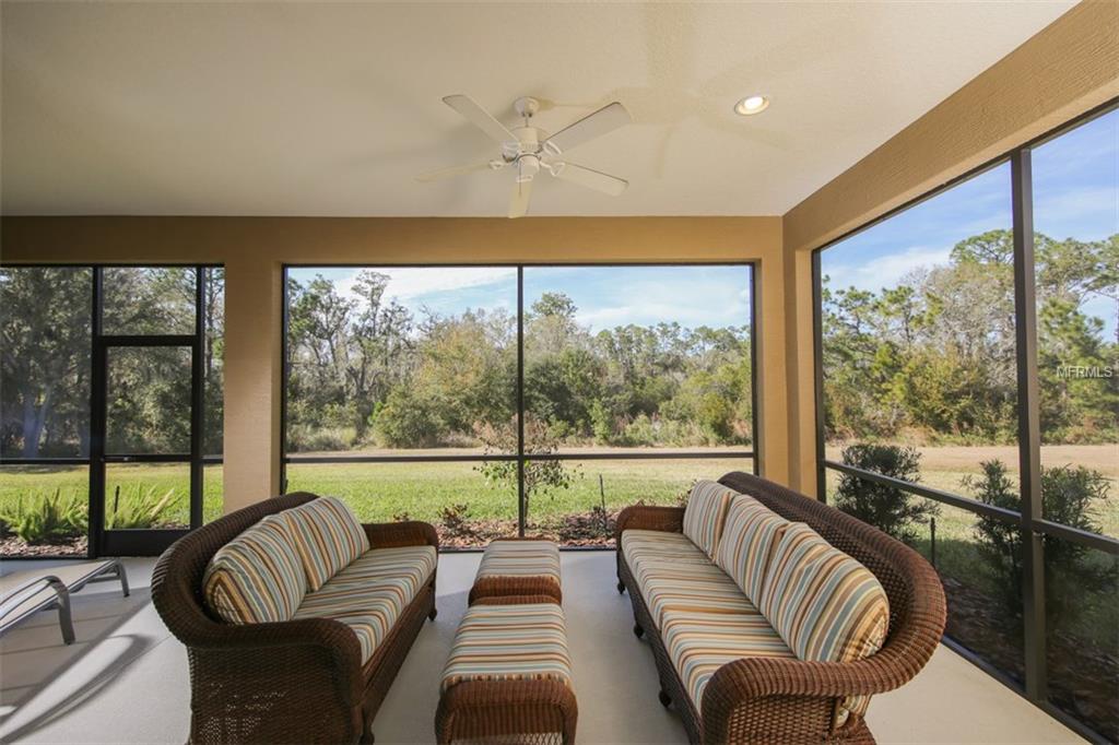 1938 CROOKED LAKE CIRCLE, BRADENTON, Florida 34211, 3 Bedrooms Bedrooms, 9 Rooms Rooms,2 BathroomsBathrooms,Residential,For sale,CROOKED LAKE,A4208524