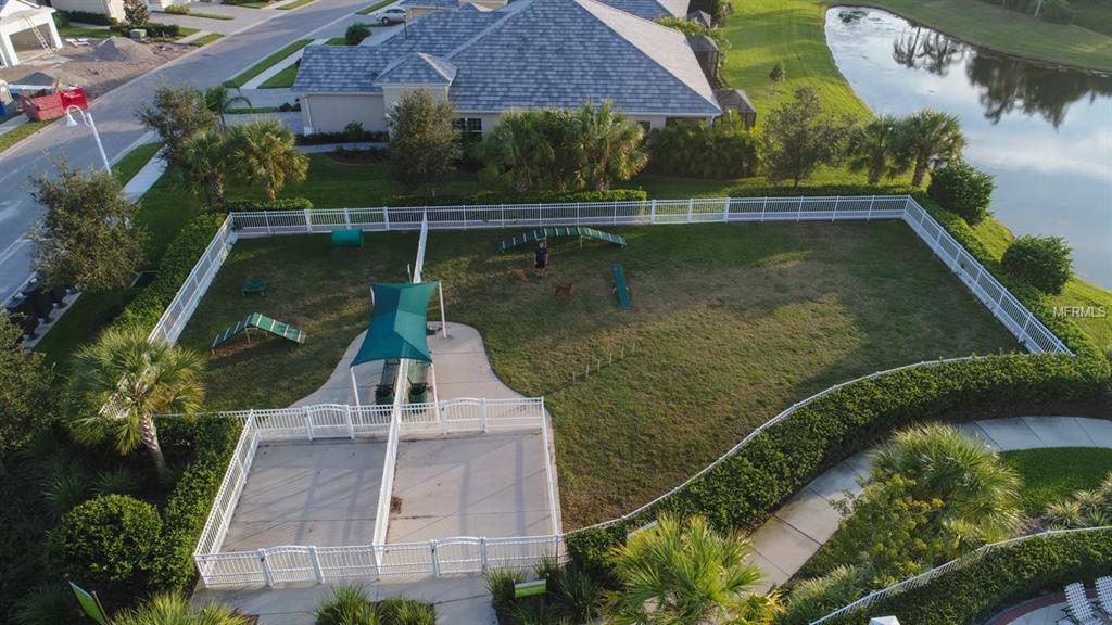 1938 CROOKED LAKE CIRCLE, BRADENTON, Florida 34211, 3 Bedrooms Bedrooms, 9 Rooms Rooms,2 BathroomsBathrooms,Residential,For sale,CROOKED LAKE,A4208524