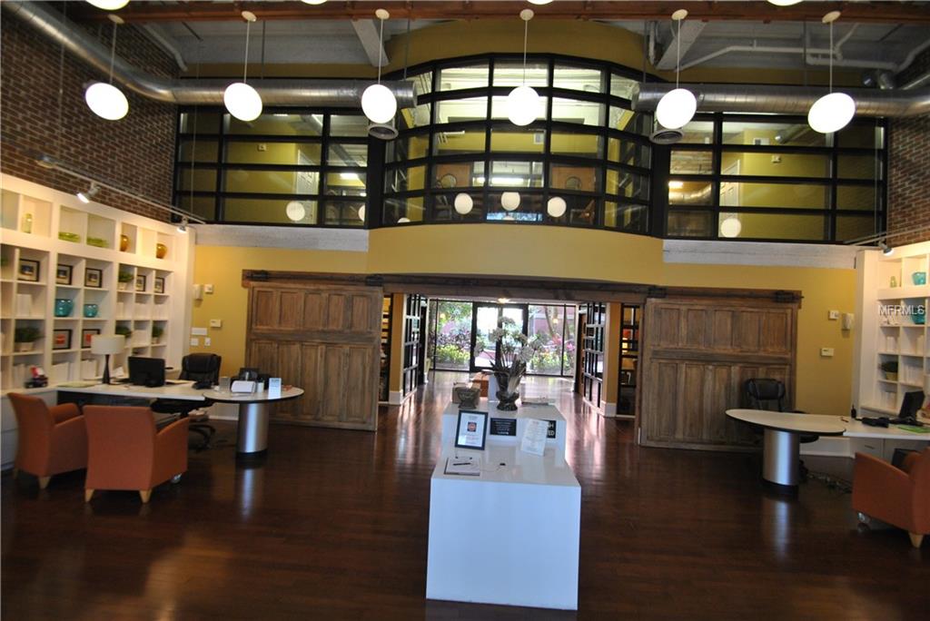 911 N ORANGE AVENUE, ORLANDO, Florida 32801, 1 Bedroom Bedrooms, 4 Rooms Rooms,1 BathroomBathrooms,Residential,For sale,ORANGE,O5560486