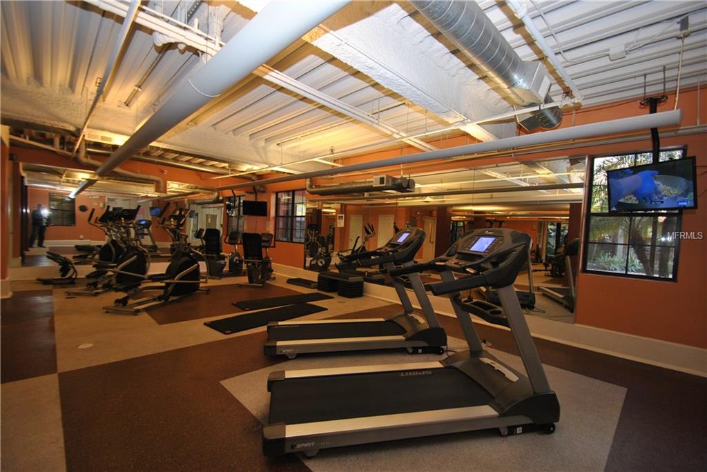 911 N ORANGE AVENUE, ORLANDO, Florida 32801, 1 Bedroom Bedrooms, 4 Rooms Rooms,1 BathroomBathrooms,Residential,For sale,ORANGE,O5560486