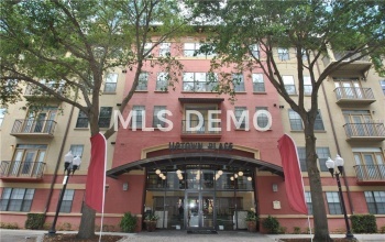 911 N ORANGE AVENUE, ORLANDO, Florida 32801, 1 Bedroom Bedrooms, 4 Rooms Rooms,1 BathroomBathrooms,Residential,For sale,ORANGE,O5560486