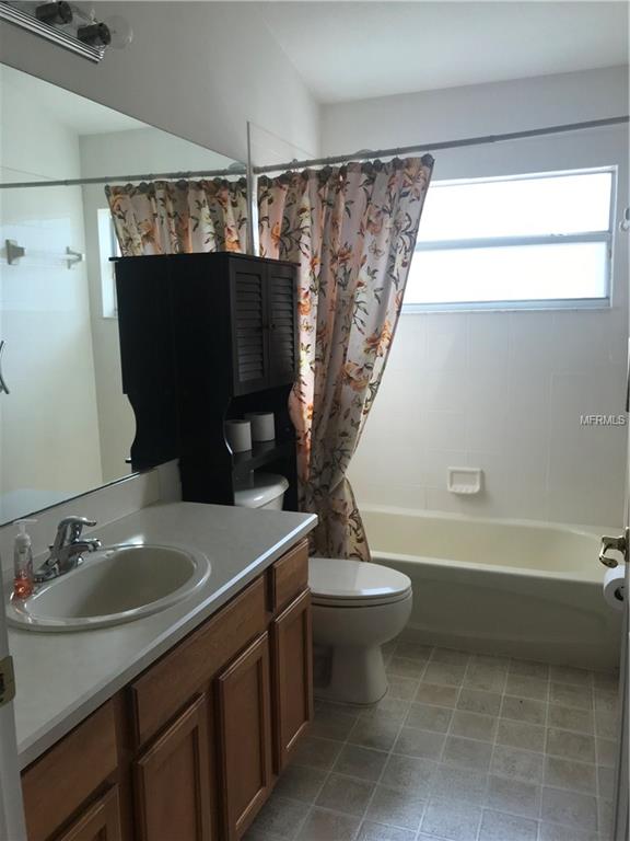 3018 TWINLEAF AVENUE, DELTONA, Florida 32725, 3 Bedrooms Bedrooms, 9 Rooms Rooms,2 BathroomsBathrooms,Residential,For sale,TWINLEAF,O5561398