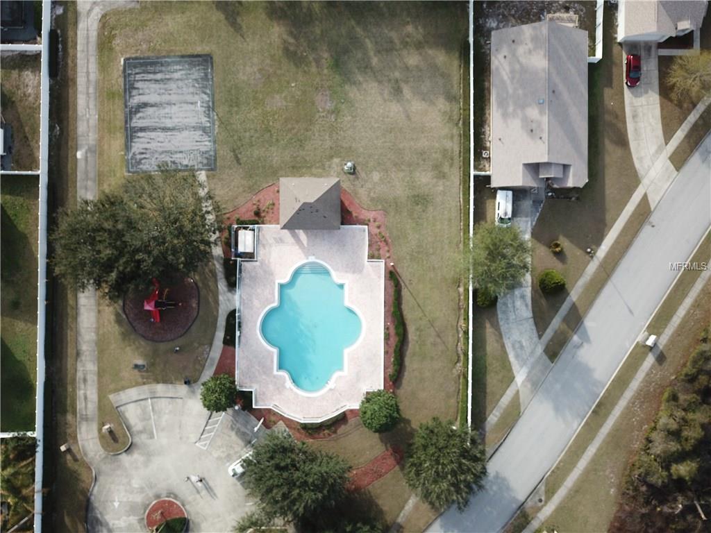 3018 TWINLEAF AVENUE, DELTONA, Florida 32725, 3 Bedrooms Bedrooms, 9 Rooms Rooms,2 BathroomsBathrooms,Residential,For sale,TWINLEAF,O5561398