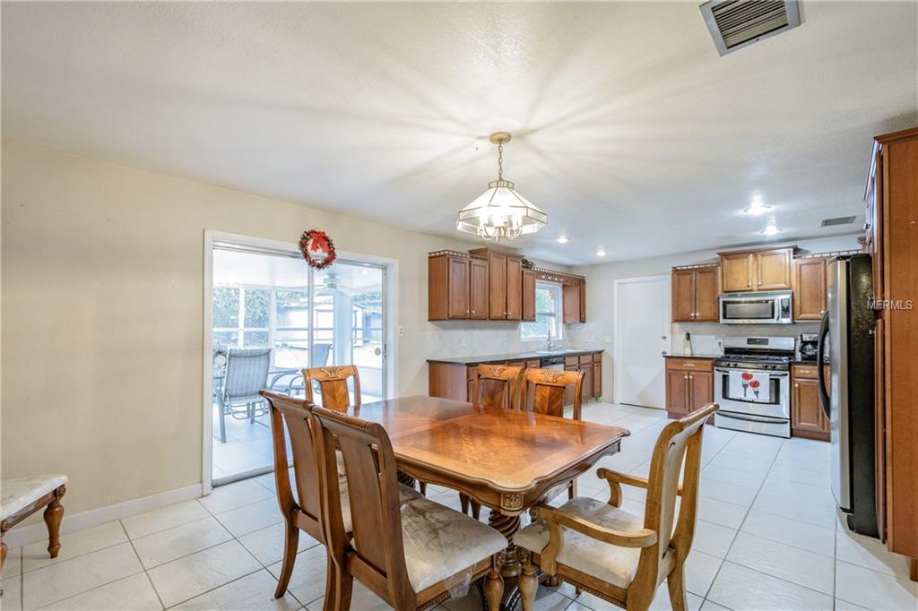 2101 RAMBLEWOOD LANE, BRANDON, Florida 33510, 3 Bedrooms Bedrooms, 3 Rooms Rooms,2 BathroomsBathrooms,Residential,For sale,RAMBLEWOOD,T2928430