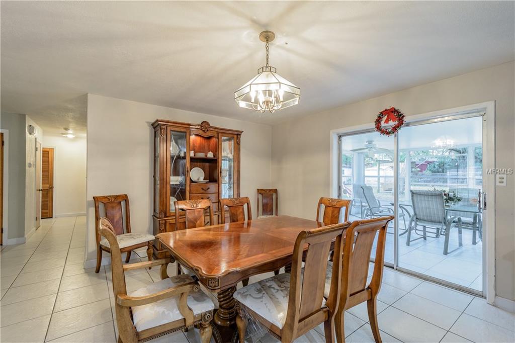 2101 RAMBLEWOOD LANE, BRANDON, Florida 33510, 3 Bedrooms Bedrooms, 3 Rooms Rooms,2 BathroomsBathrooms,Residential,For sale,RAMBLEWOOD,T2928430