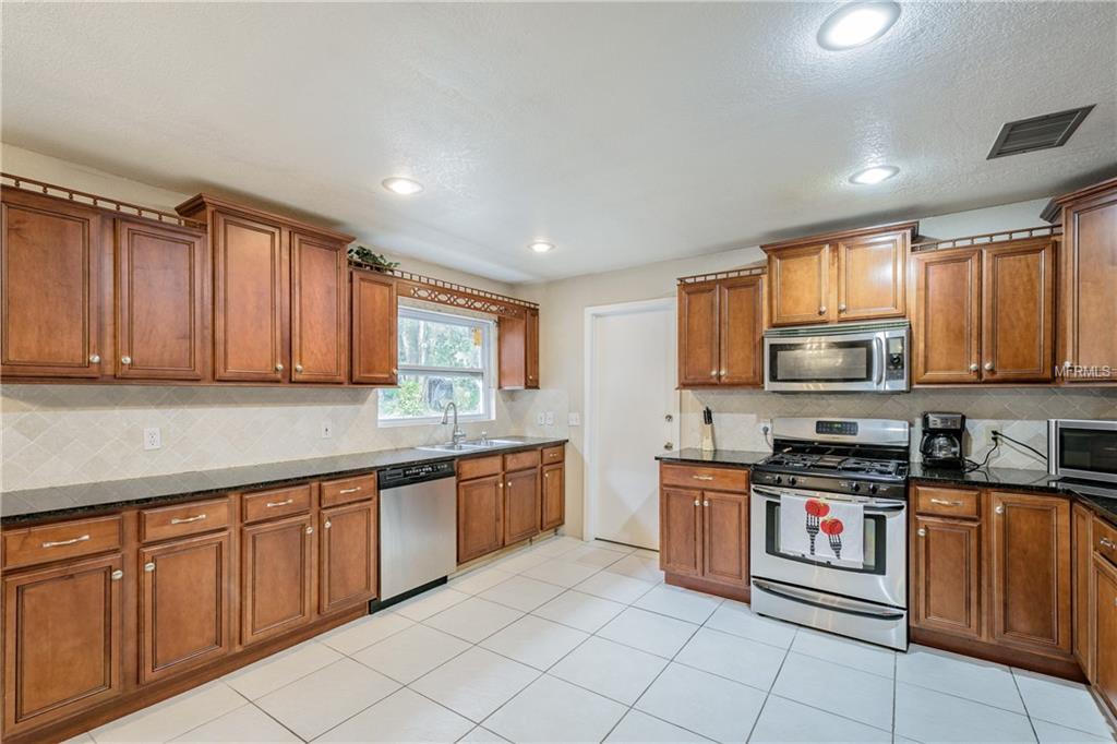 2101 RAMBLEWOOD LANE, BRANDON, Florida 33510, 3 Bedrooms Bedrooms, 3 Rooms Rooms,2 BathroomsBathrooms,Residential,For sale,RAMBLEWOOD,T2928430