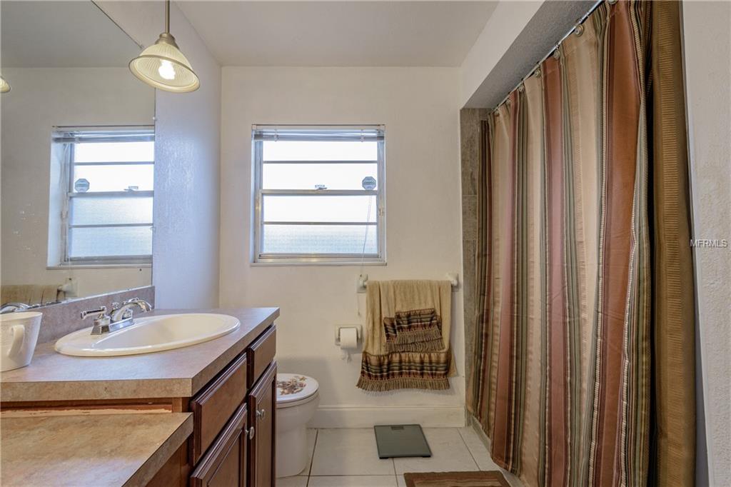 2101 RAMBLEWOOD LANE, BRANDON, Florida 33510, 3 Bedrooms Bedrooms, 3 Rooms Rooms,2 BathroomsBathrooms,Residential,For sale,RAMBLEWOOD,T2928430