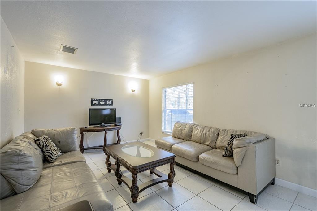 2101 RAMBLEWOOD LANE, BRANDON, Florida 33510, 3 Bedrooms Bedrooms, 3 Rooms Rooms,2 BathroomsBathrooms,Residential,For sale,RAMBLEWOOD,T2928430