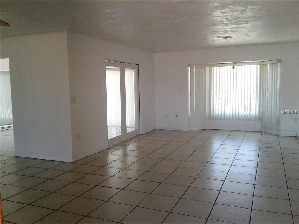 2 BRENTWOOD LANE, ENGLEWOOD, Florida 34223, 3 Bedrooms Bedrooms, 7 Rooms Rooms,2 BathroomsBathrooms,Residential,For sale,BRENTWOOD,D5920590