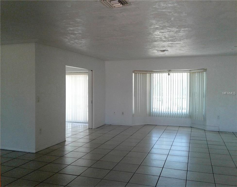 2 BRENTWOOD LANE, ENGLEWOOD, Florida 34223, 3 Bedrooms Bedrooms, 7 Rooms Rooms,2 BathroomsBathrooms,Residential,For sale,BRENTWOOD,D5920590