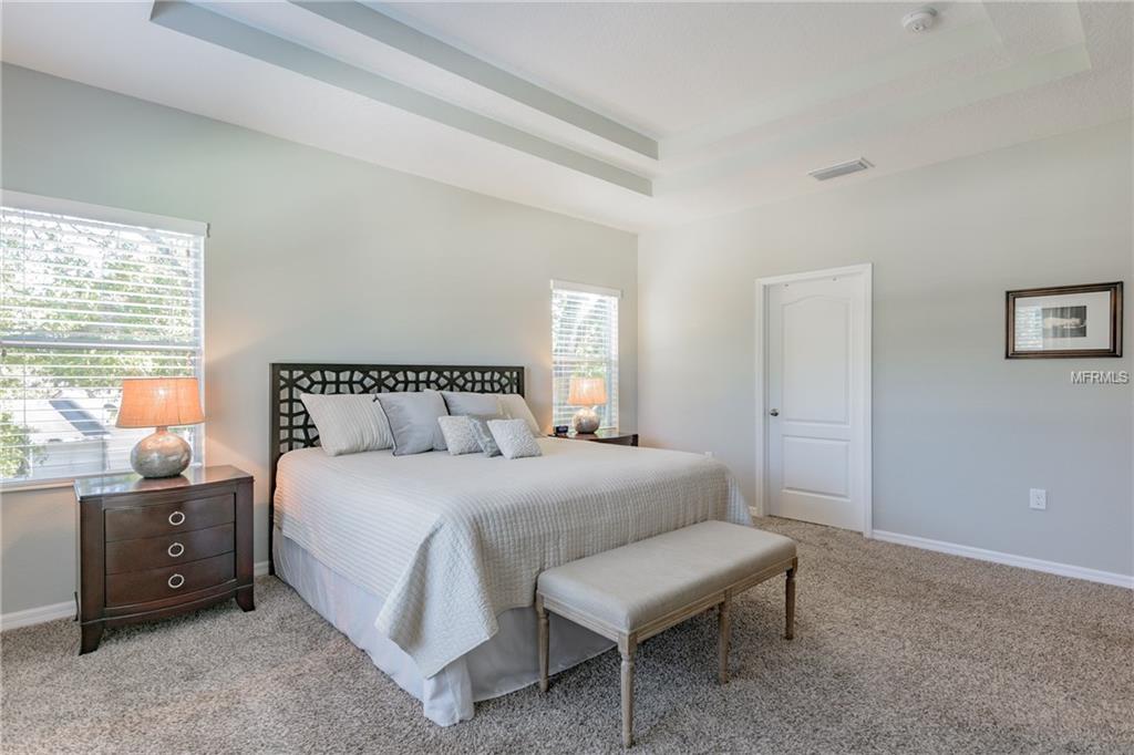 4010 W AZEELE STREET, TAMPA, Florida 33609, 5 Bedrooms Bedrooms, 8 Rooms Rooms,4 BathroomsBathrooms,Residential,For sale,AZEELE,T2911922