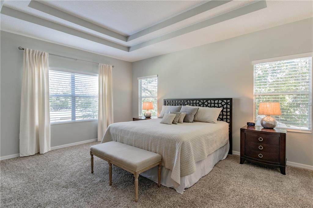 4010 W AZEELE STREET, TAMPA, Florida 33609, 5 Bedrooms Bedrooms, 8 Rooms Rooms,4 BathroomsBathrooms,Residential,For sale,AZEELE,T2911922