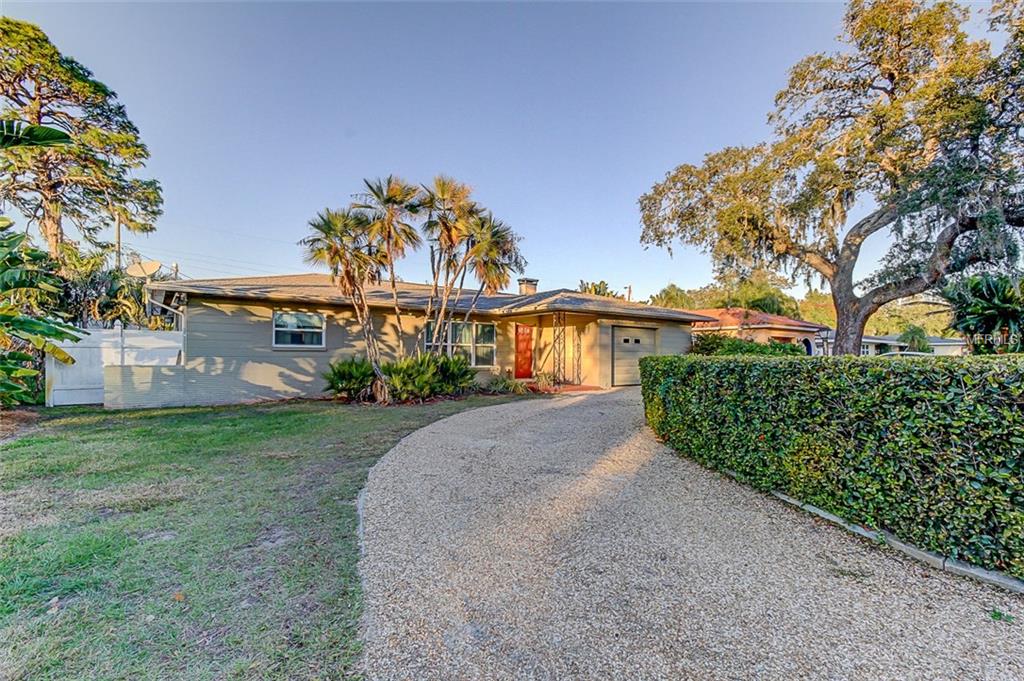 6579 RENALDO WAY S, ST PETERSBURG, Florida 33707, 2 Bedrooms Bedrooms, 5 Rooms Rooms,2 BathroomsBathrooms,Residential,For sale,RENALDO,U7844616