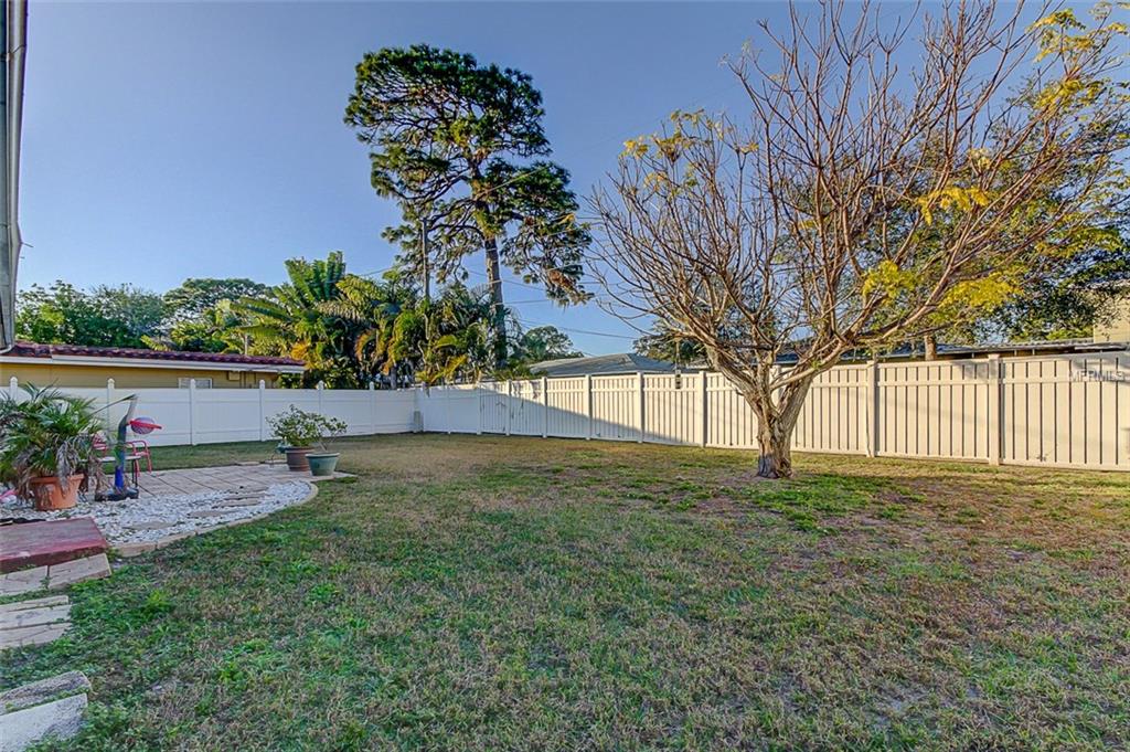 6579 RENALDO WAY S, ST PETERSBURG, Florida 33707, 2 Bedrooms Bedrooms, 5 Rooms Rooms,2 BathroomsBathrooms,Residential,For sale,RENALDO,U7844616