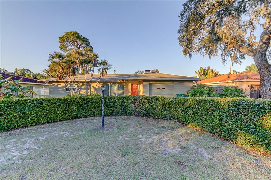 6579 RENALDO WAY S, ST PETERSBURG, Florida 33707, 2 Bedrooms Bedrooms, 5 Rooms Rooms,2 BathroomsBathrooms,Residential,For sale,RENALDO,U7844616