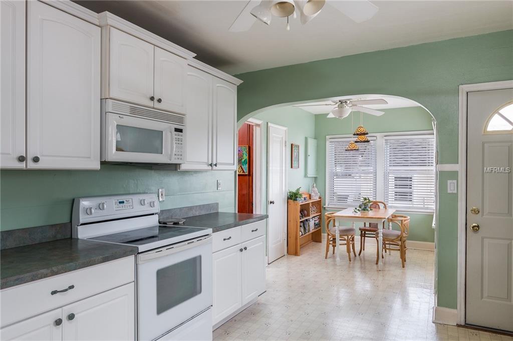 3901 1ST AVENUE N, ST PETERSBURG, Florida 33713, 3 Bedrooms Bedrooms, 5 Rooms Rooms,1 BathroomBathrooms,Residential,For sale,1ST,U7845687