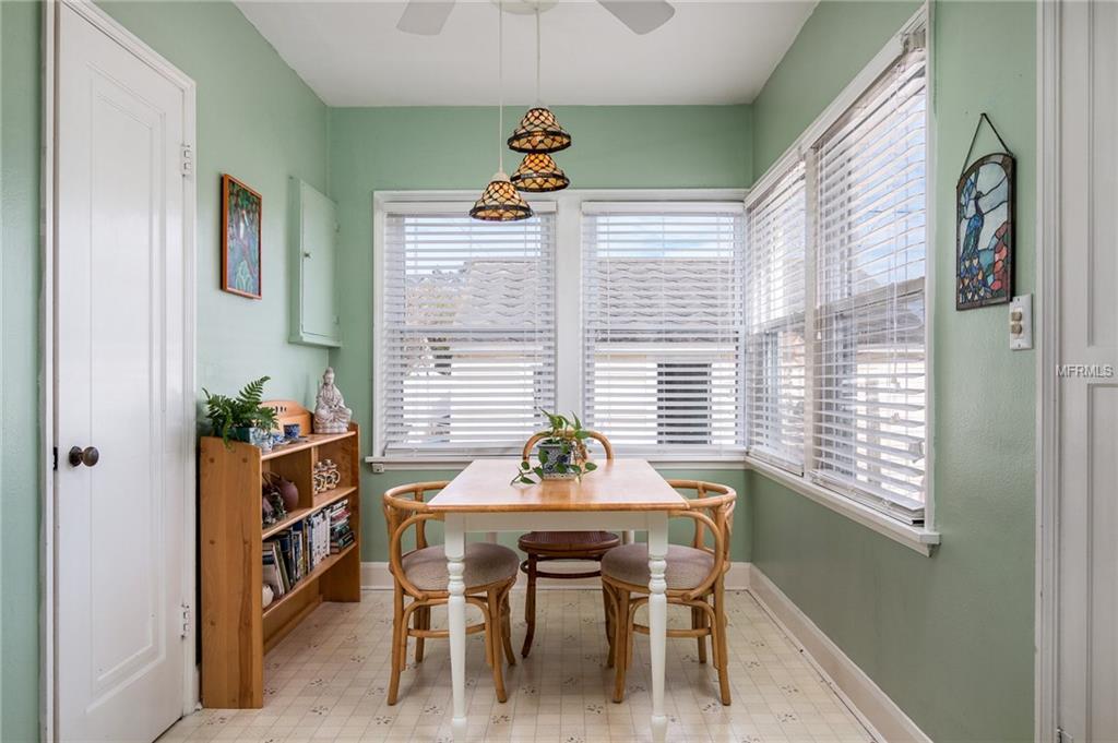 3901 1ST AVENUE N, ST PETERSBURG, Florida 33713, 3 Bedrooms Bedrooms, 5 Rooms Rooms,1 BathroomBathrooms,Residential,For sale,1ST,U7845687