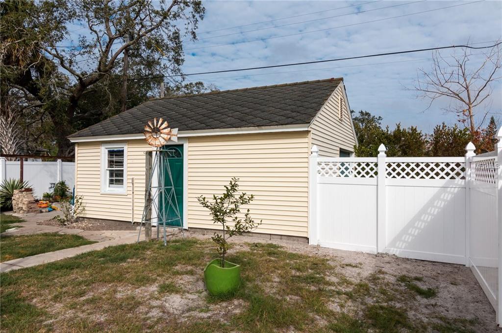 3901 1ST AVENUE N, ST PETERSBURG, Florida 33713, 3 Bedrooms Bedrooms, 5 Rooms Rooms,1 BathroomBathrooms,Residential,For sale,1ST,U7845687