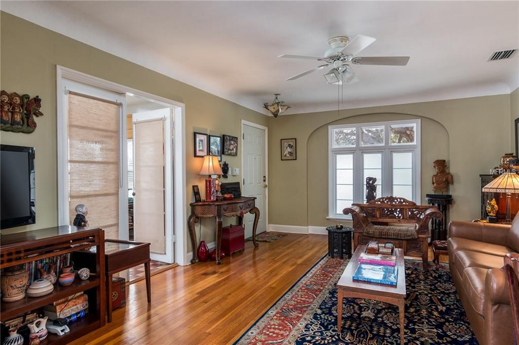 3901 1ST AVENUE N, ST PETERSBURG, Florida 33713, 3 Bedrooms Bedrooms, 5 Rooms Rooms,1 BathroomBathrooms,Residential,For sale,1ST,U7845687